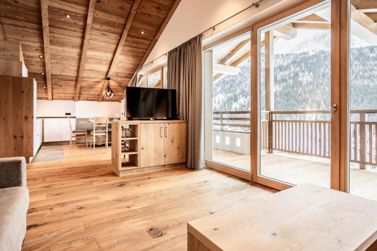 Luxury Plazola